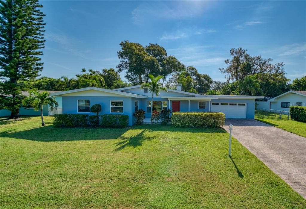 211 ORANGEWOOD LANE LARGO, FL 33770