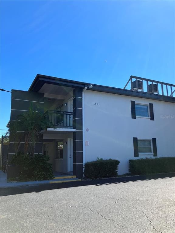 309 S ARCTURAS AVENUE UNIT 311-8 CLEARWATER, FL 33765