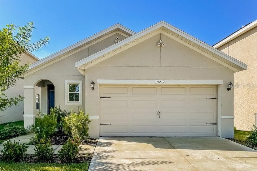 10219 GEESE TRAIL CIRCLE SUN CITY CENTER, FL 33573