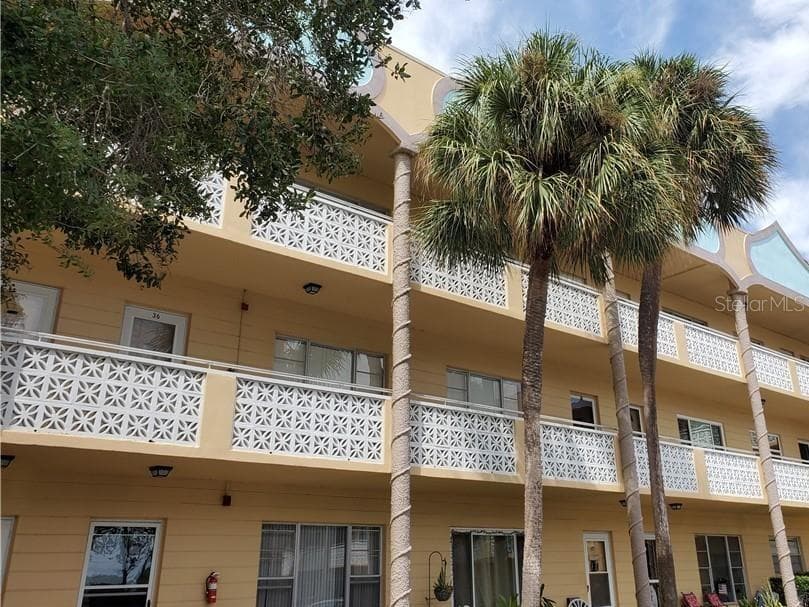 2466 ECUADORIAN WAY UNIT 68 CLEARWATER, FL 33763