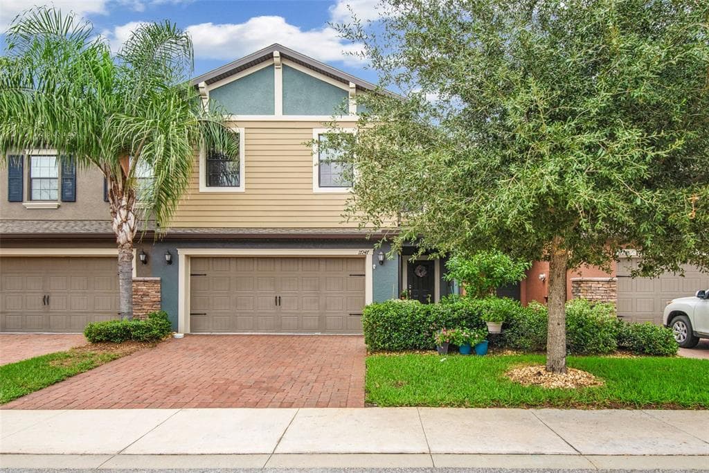 17247 OLD TOBACCO ROAD LUTZ, FL 33558