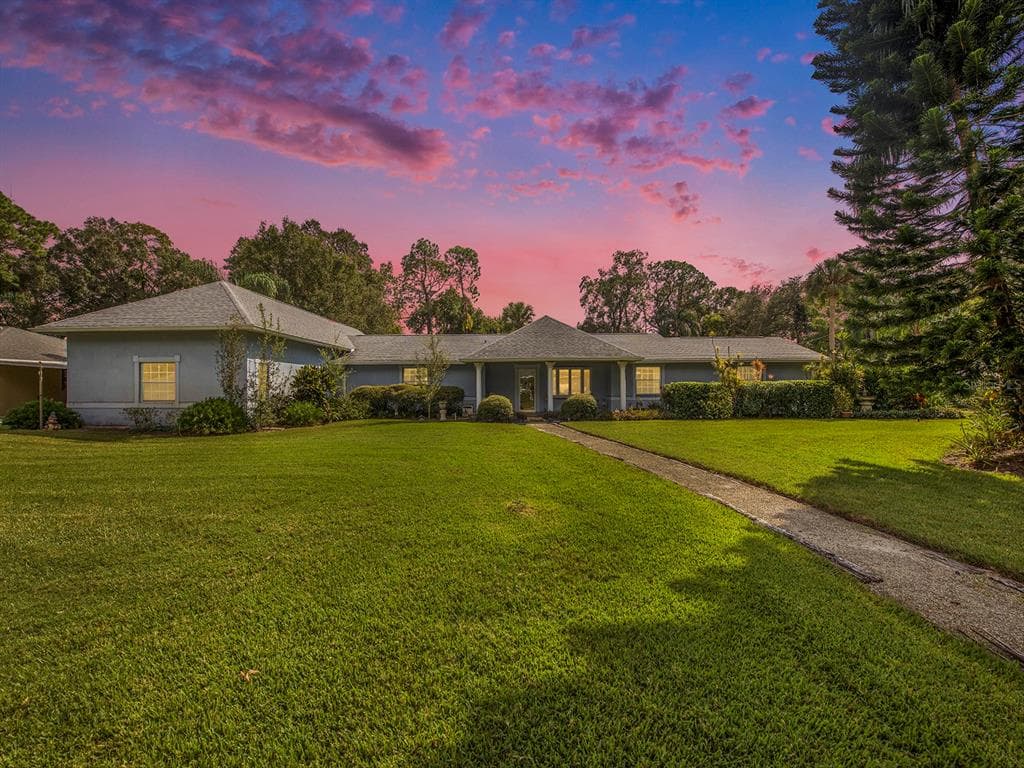 8301 TERRACEWOOD CIRCLE TAMPA, FL 33615