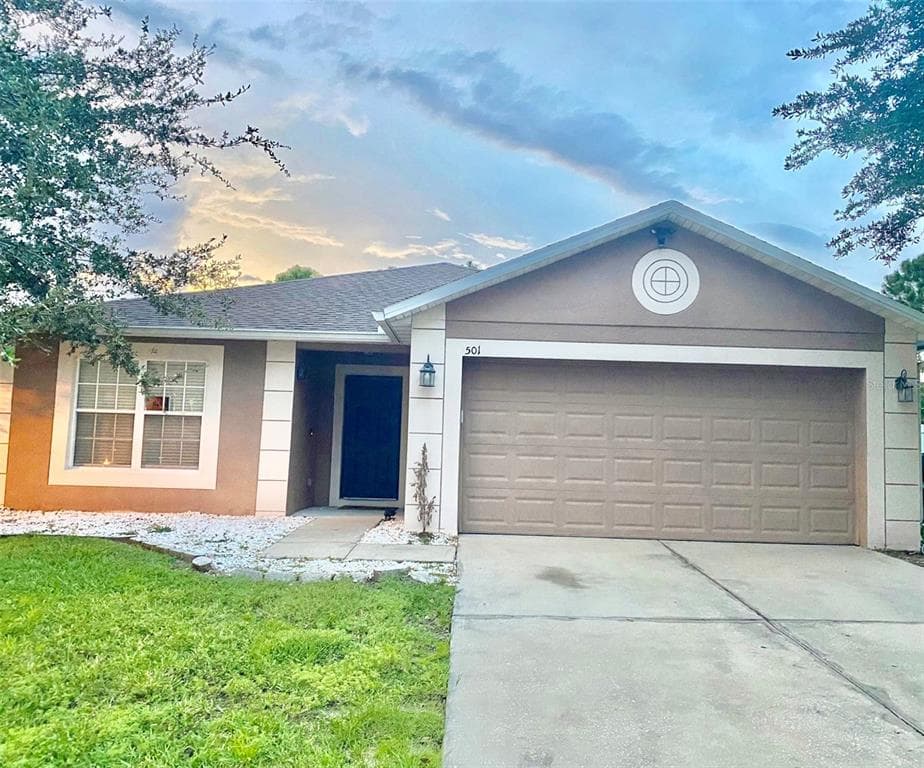501 FLOWER FIELDS LANE ORLANDO, FL 32824