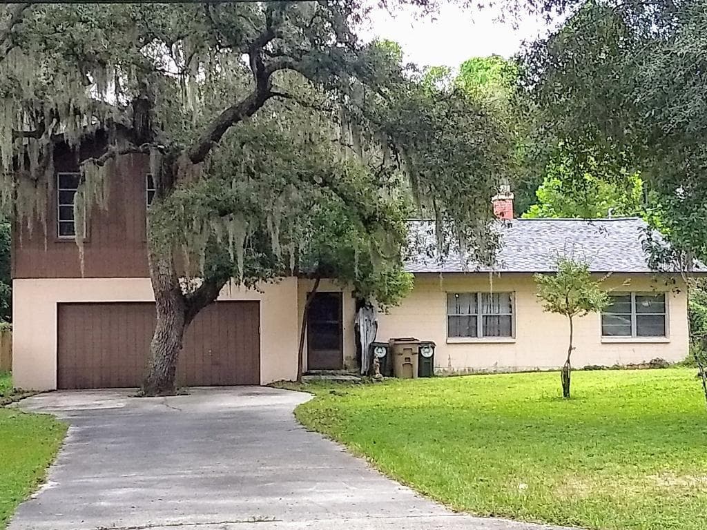 12015 N 52ND STREET TEMPLE TERRACE, FL 33617