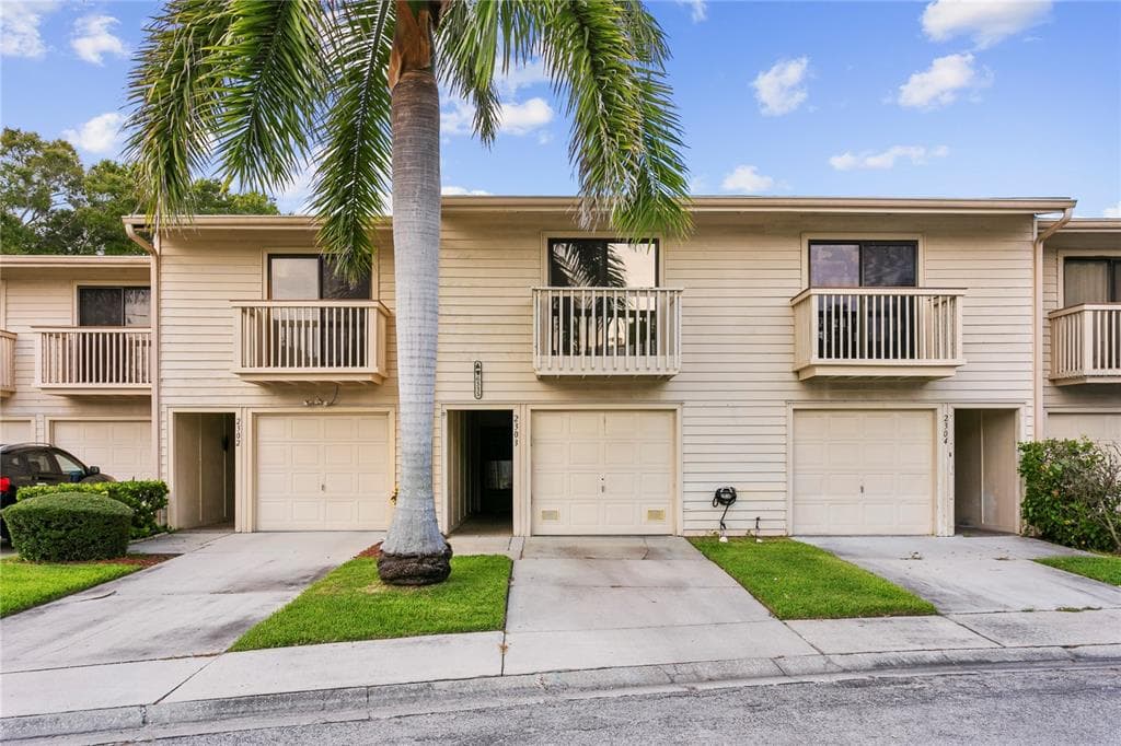 6335 92ND PLACE N UNIT 2303 PINELLAS PARK, FL 33782