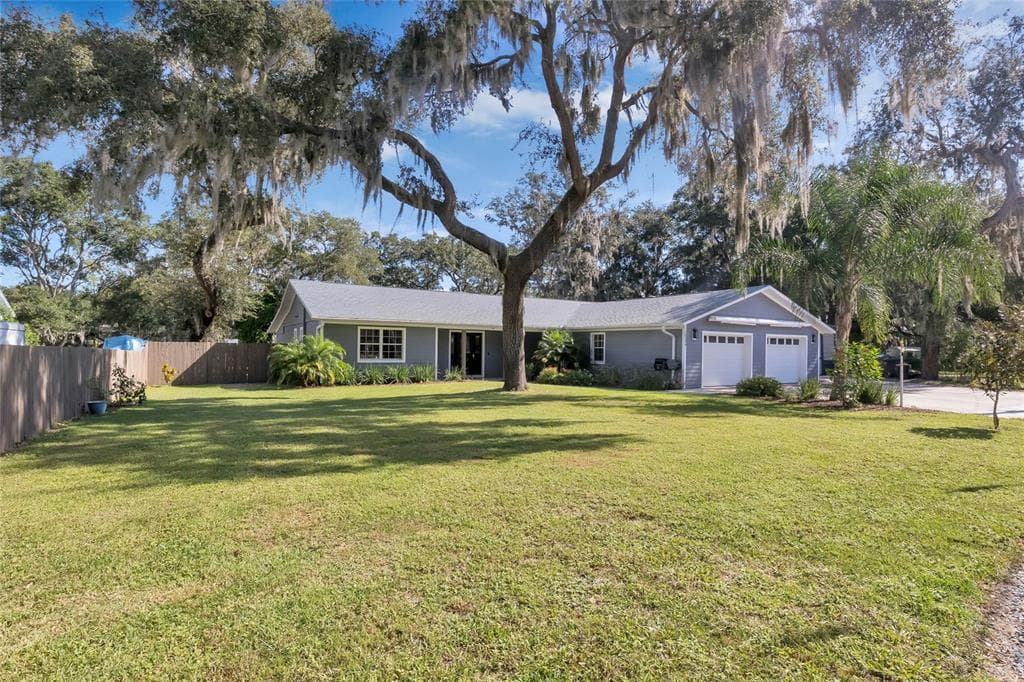 18334 W SHORE LANE GROVELAND, FL 34736