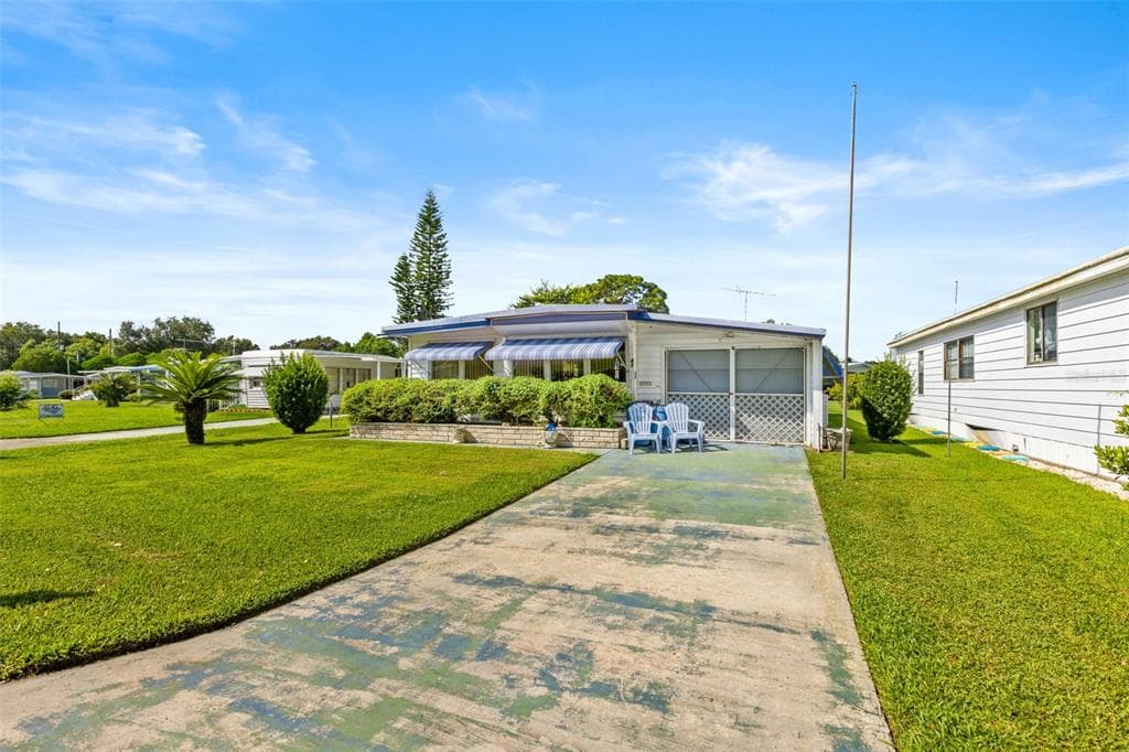 6041 ALPINE DRIVE ZEPHYRHILLS, FL 33542