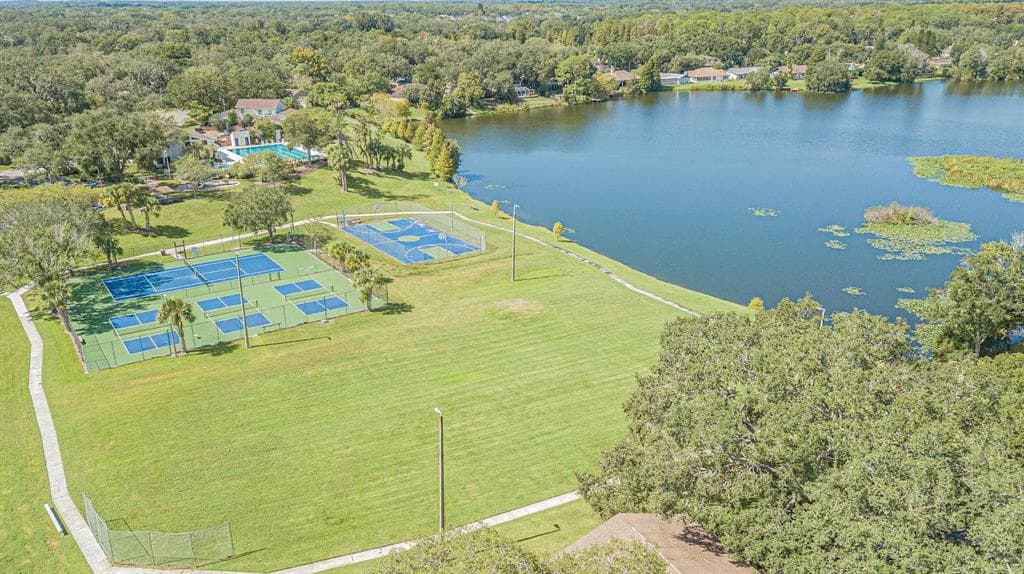 14733 MORNING DR LUTZ, FL 33559