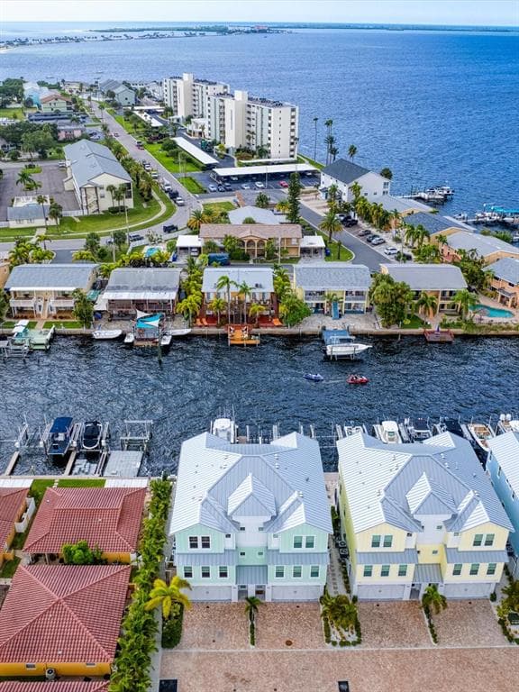 602 SEA COURT