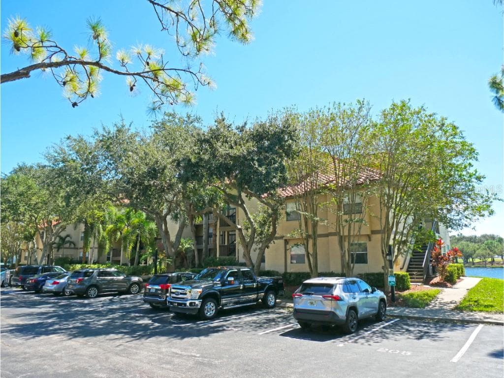 2400 FEATHER SOUND DRIVE UNIT 736 CLEARWATER, FL 33762