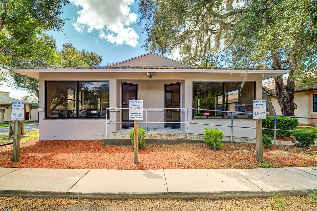 2242 W 44 HIGHWAY INVERNESS, FL 34453
