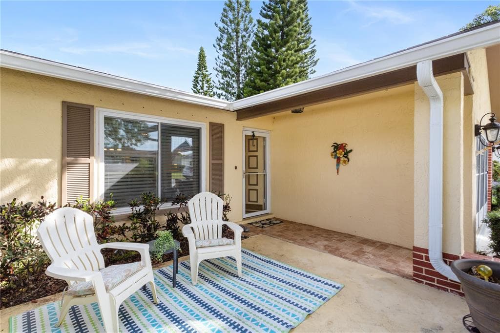 127 STAFFORD DRIVE PALM HARBOR, FL 34684