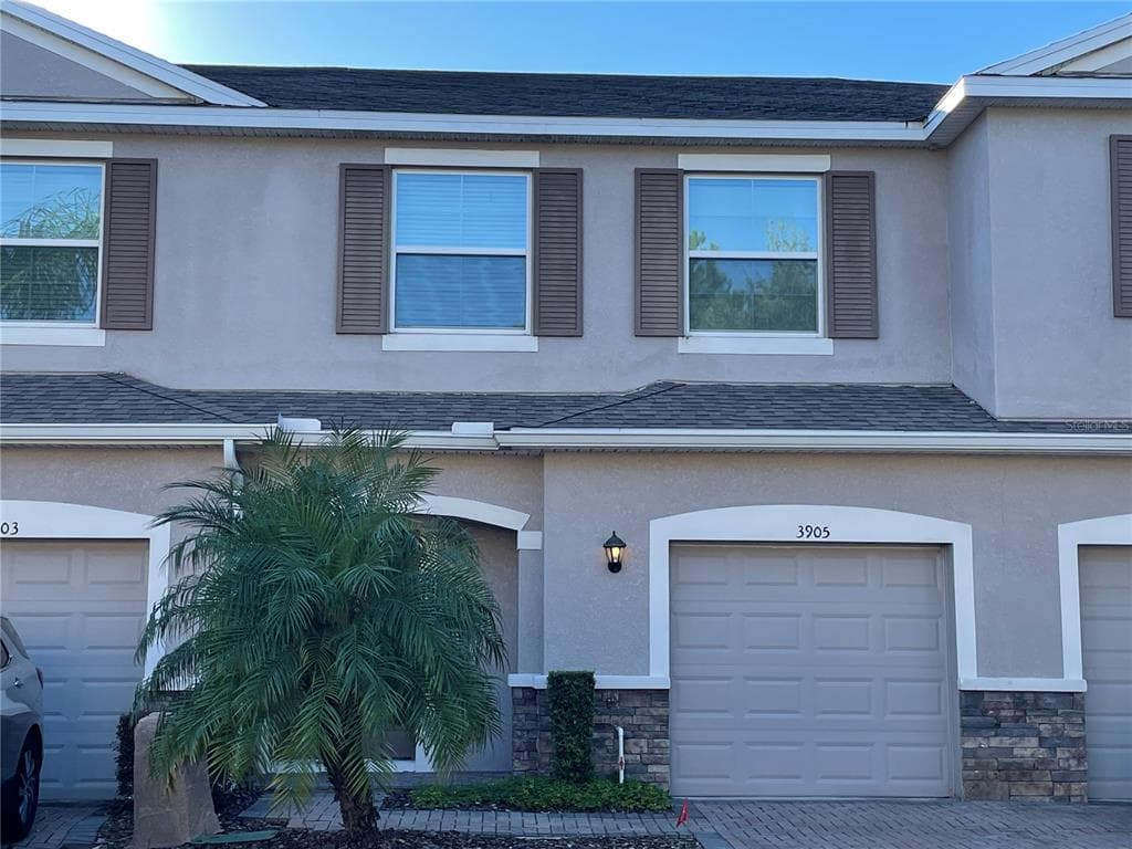 3905 SILVERLAKE WAY WESLEY CHAPEL, FL 33544