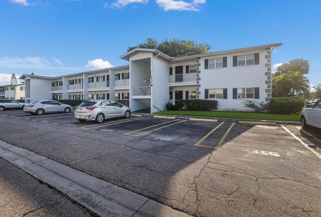 4503 3RD STREET CIRCLE W UNIT 465 BRADENTON, FL 34207