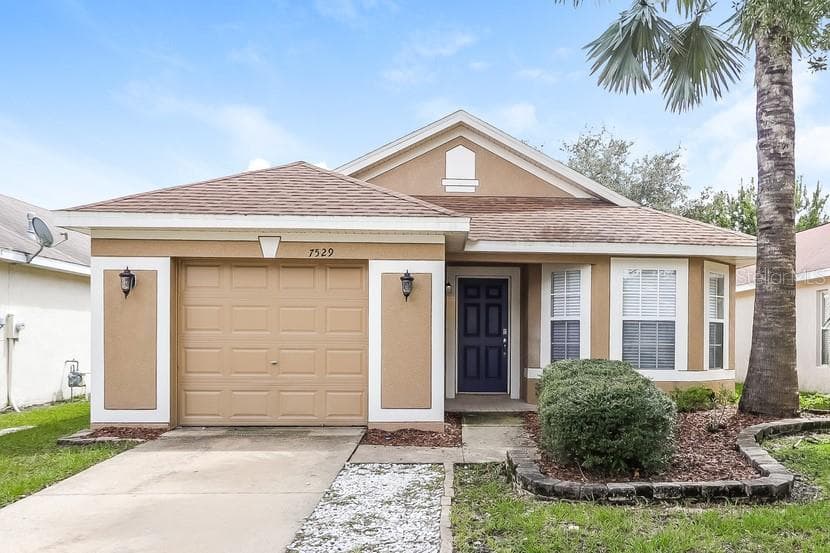 7529 OXFORD GARDEN CIRCLE APOLLO BEACH, FL 33572