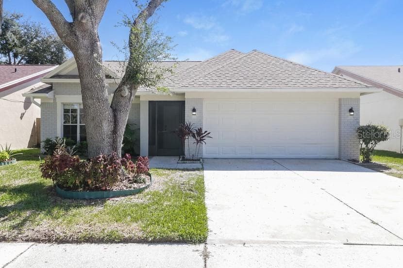 9765 FOX HOLLOW ROAD TAMPA, FL 33647