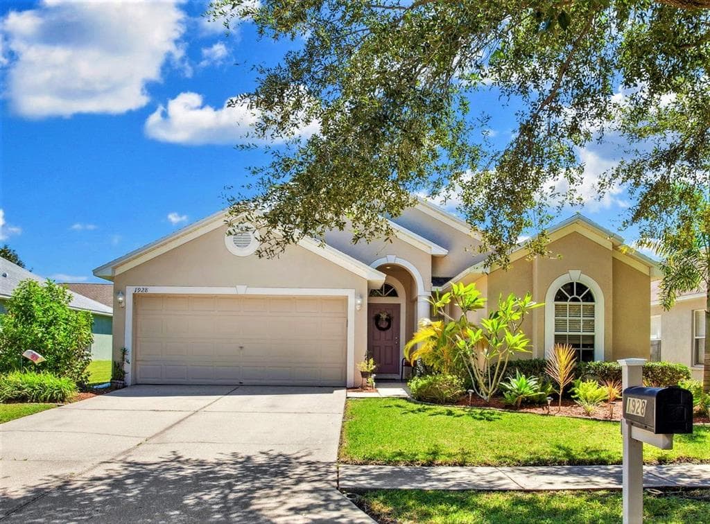 1928 SEAN WOOD CIRCLE BRANDON, FL 33510
