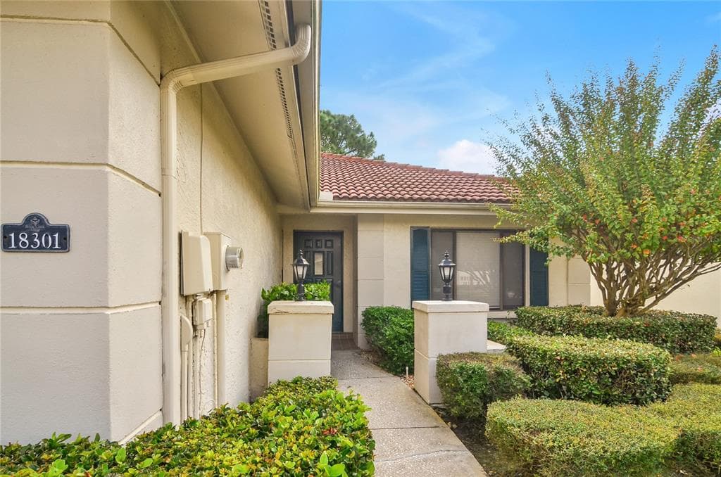 18301 AINTREE COURT TAMPA, FL 33647