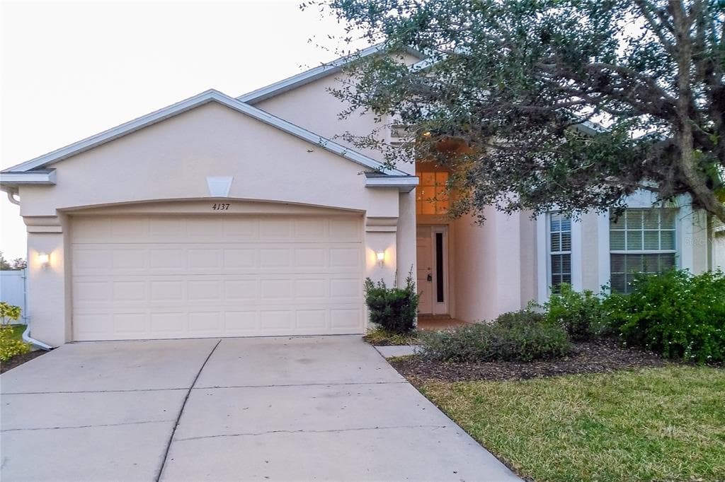 4137 BRANCHSIDE LANE WESLEY CHAPEL, FL 33543