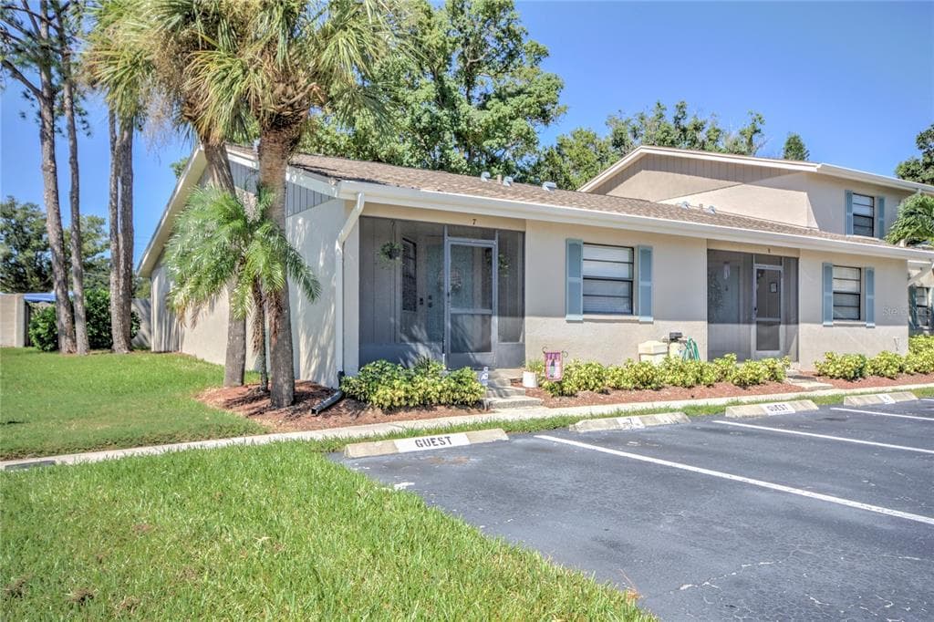 2131 RIDGE ROAD S UNIT 7 LARGO, FL 33778