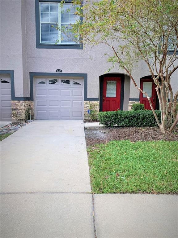 2542 MIDDLETON GROVE DRIVE BRANDON, FL 33511