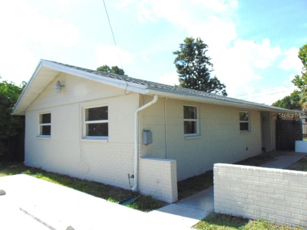 3636 137TH AVENUE UNIT B LARGO, FL 33771