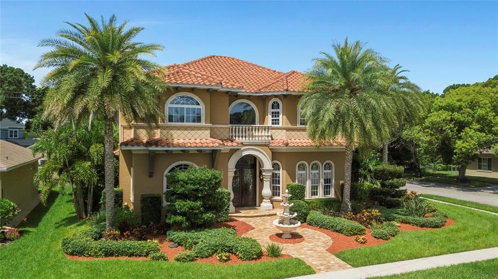 619 BAYNARD COURT TARPON SPRINGS, FL 34689