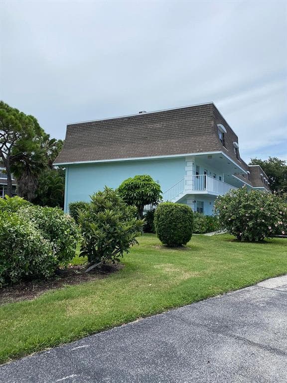 1901 INDIAN RIVER BOULEVARD UNIT C209 VERO BEACH, FL 32960