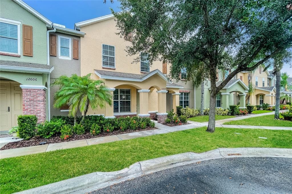 12608 CARLBY CIRCLE TAMPA, FL 33626