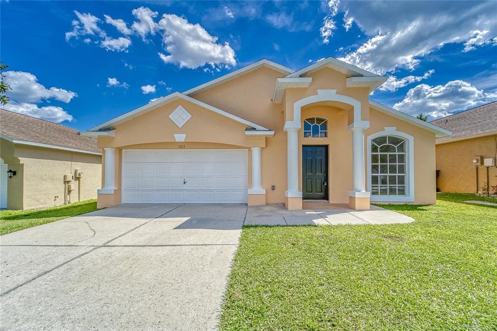 523 NAPA VALLEY CIRCLE VALRICO, FL 33594