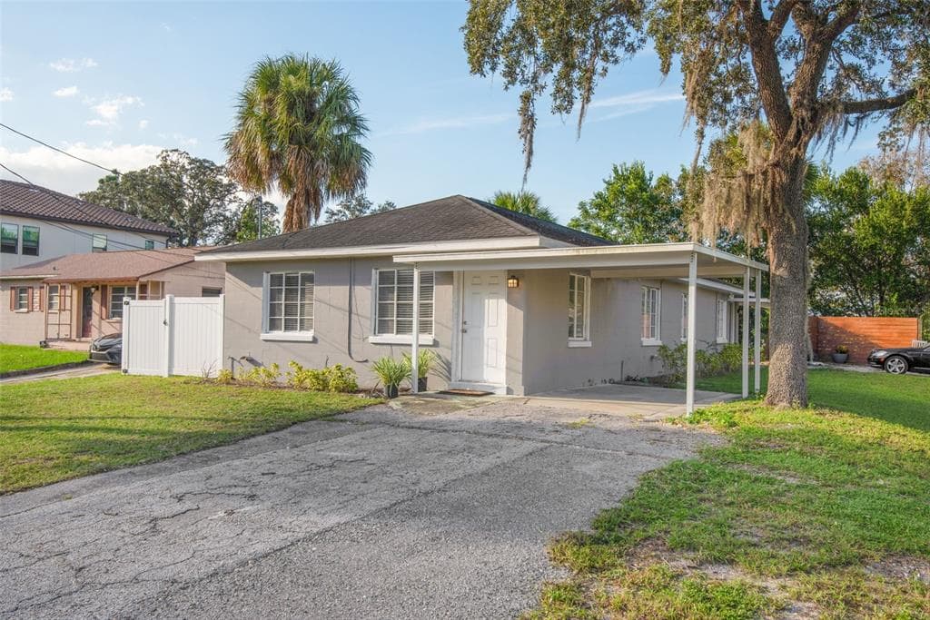 4001 W WATERMAN AVENUE UNIT A TAMPA, FL 33609