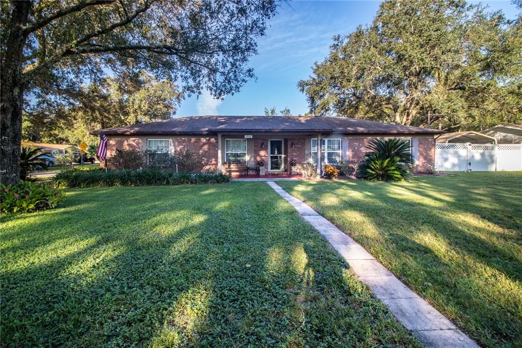 1002 N TAYLOR ROAD BRANDON, FL 33510