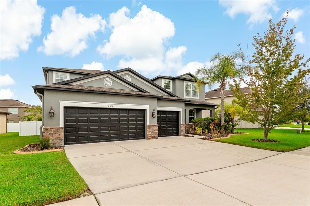 18523 MILTON KEYNES COURT LAND O LAKES, FL 34638