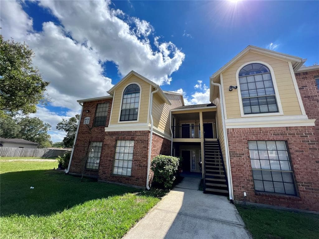8638 FANCY FINCH DRIVE UNIT 204 TAMPA, FL 33614