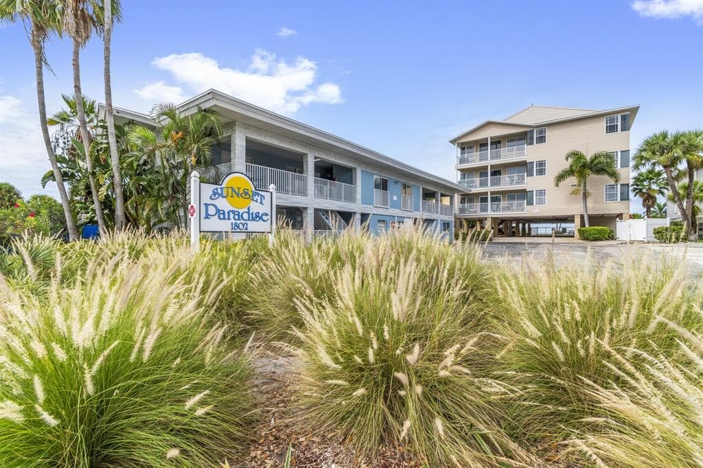 1802 GULF BOULEVARD UNIT 12 INDIAN ROCKS BEACH, FL 33785