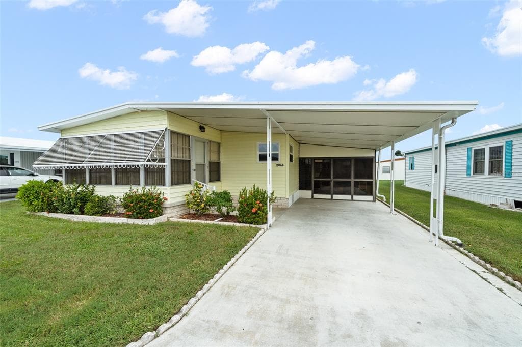 2044 WATERVIEW DRIVE HOLIDAY, FL 34691