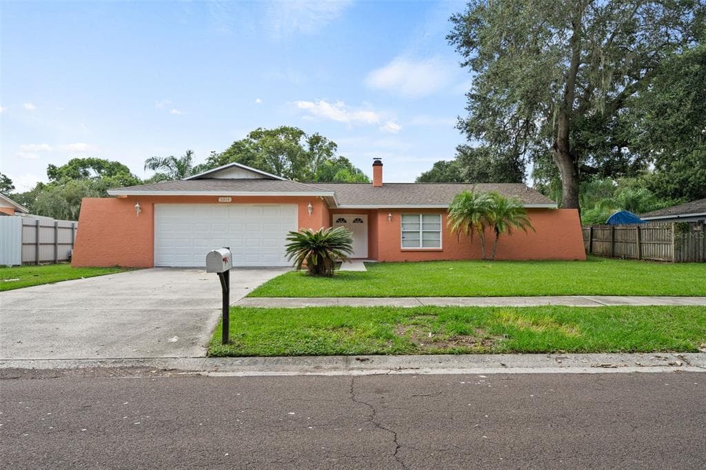 3314 LAS BRISAS DRIVE RIVERVIEW, FL 33578