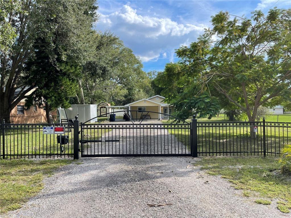 10601 HACKNEY DRIVE RIVERVIEW, FL 33578