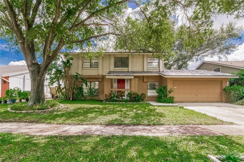 4518 WESCOTT LANE TAMPA, FL 33624