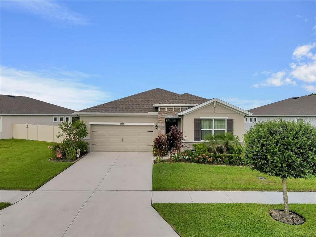 1141 MANZANAR PLACE WESLEY CHAPEL, FL 33543