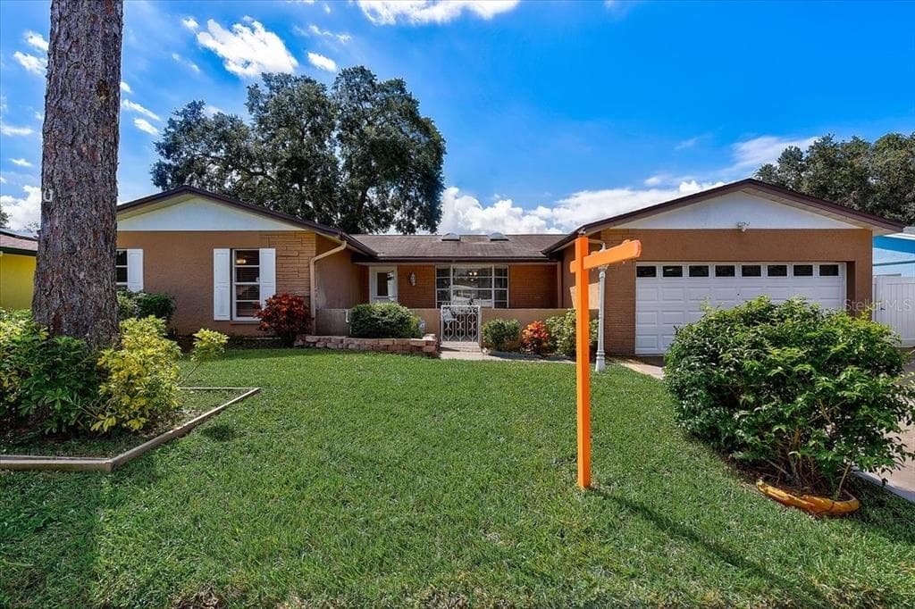 2939 163 AVENUE N CLEARWATER, FL 33760
