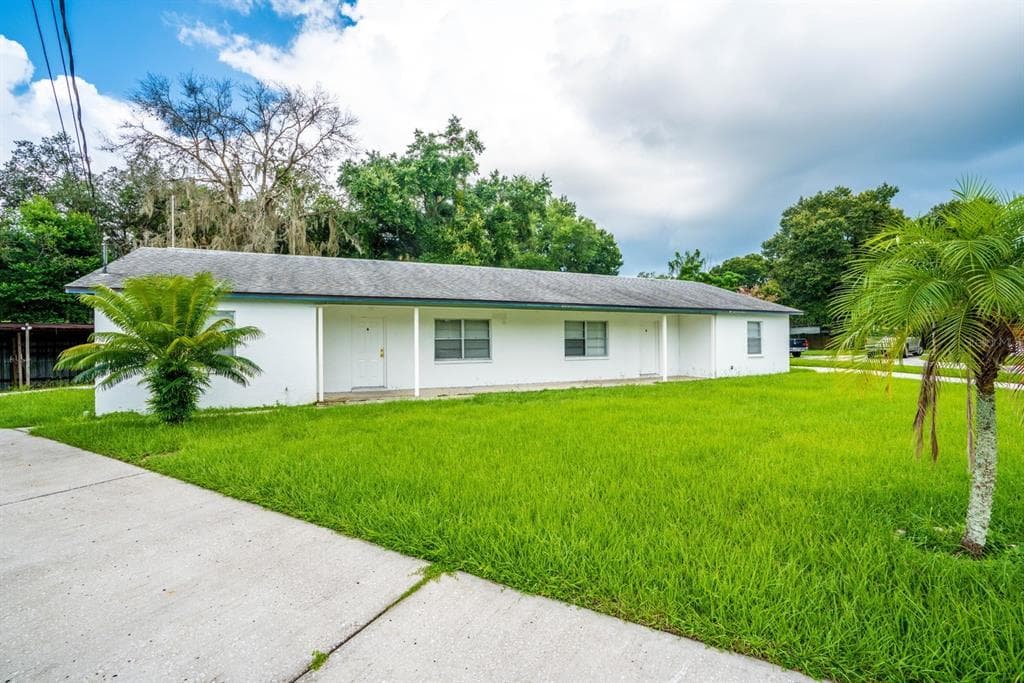 6913 MATHERS LANE UNIT A RIVERVIEW, FL 33578
