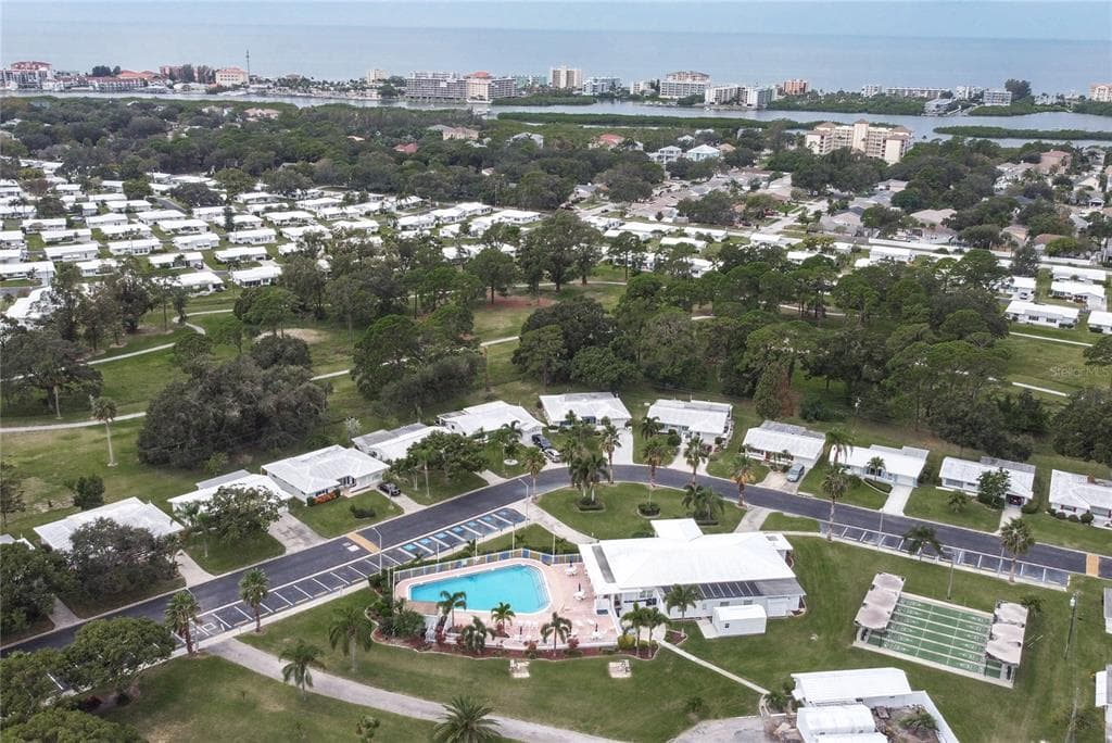 9003 142ND STREET SEMINOLE, FL 33776
