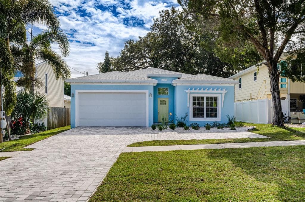 475 CRYSTAL BEACH AVENUE