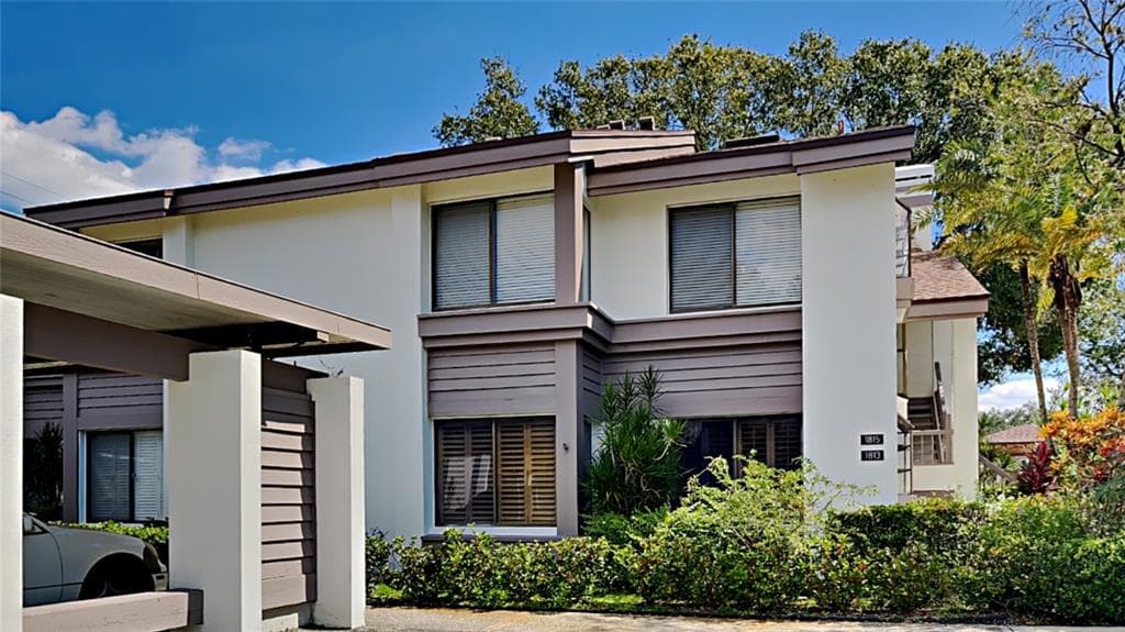 1813 LAKE CYPRESS DRIVE UNIT 902 SAFETY HARBOR, FL 34695