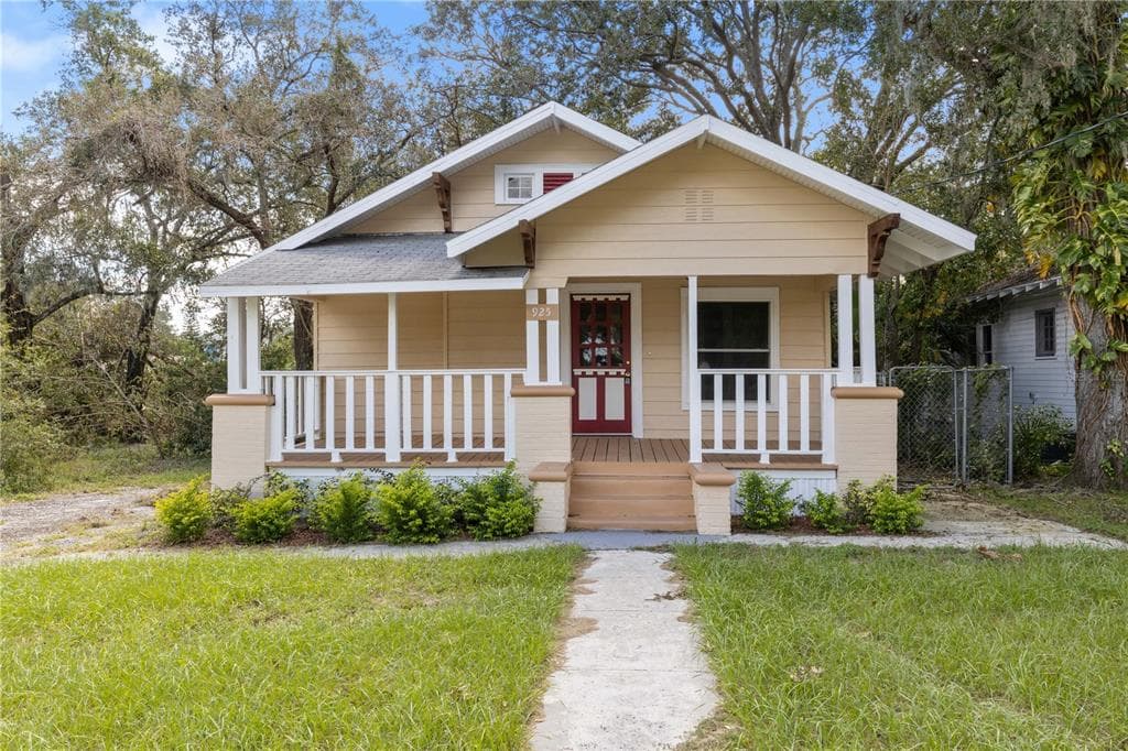 925 E ORANGE STREET LAKELAND, FL 33801