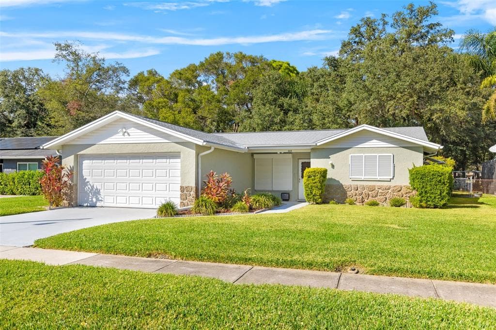 6829 100TH AVENUE N PINELLAS PARK, FL 33782