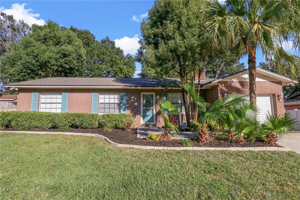 4911 REAGAN AVENUE SEFFNER, FL 33584