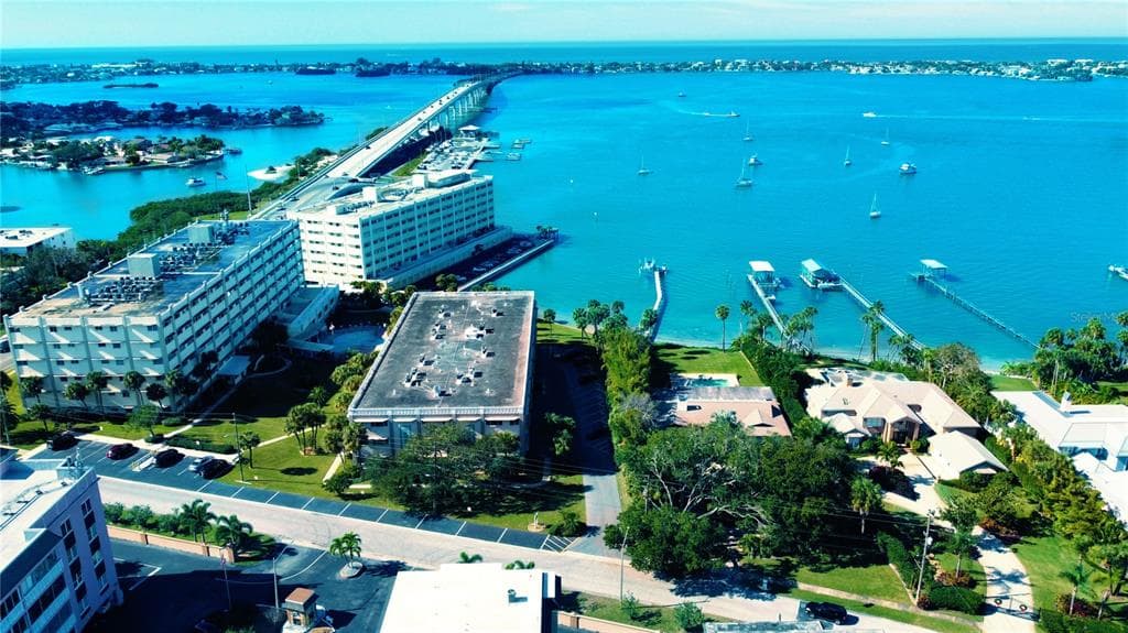 100 BLUFF VIEW DRIVE UNIT 208B BELLEAIR BLUFFS, FL 33770