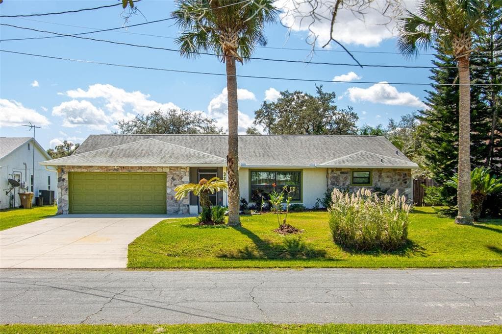 3270 DEER LICK COURT KISSIMMEE, FL 34746